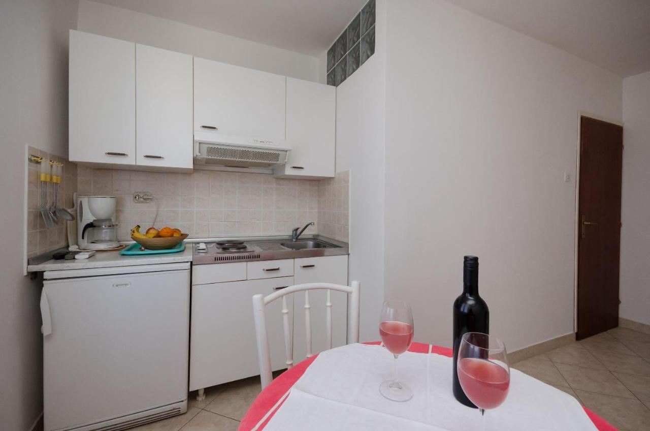 Apartments Milan Poreč Exterior foto
